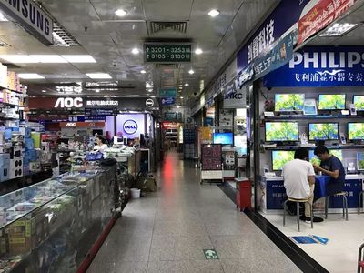 佛山電腦城 昔日輝煌不再，租金減半仍難掩市場寒潮